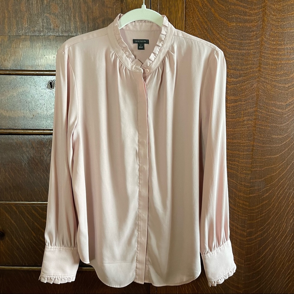Ann Taylor Blouse M